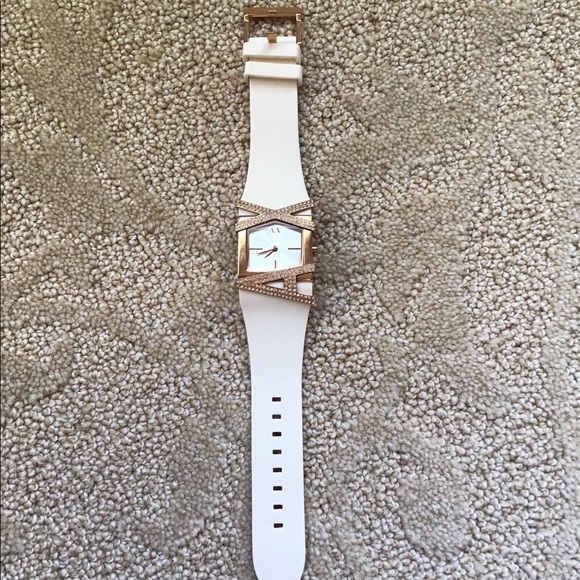 Armani Exchange silicone strap Watch - Picture 2 of 4